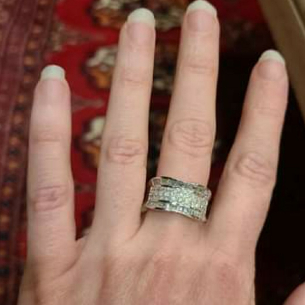 62 Diamonds cocktail ring on 14k white gold band